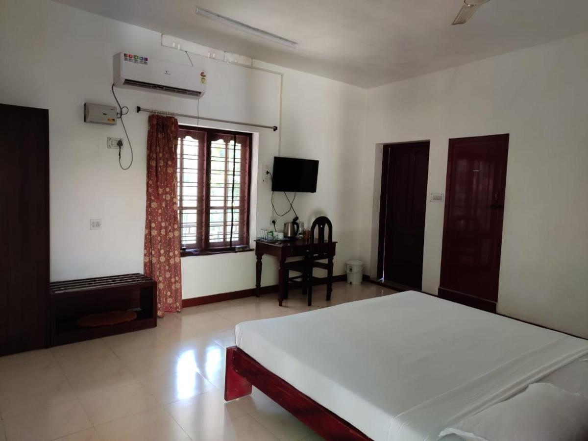 Pebblecoast Beach Resort Kovalam Buitenkant foto